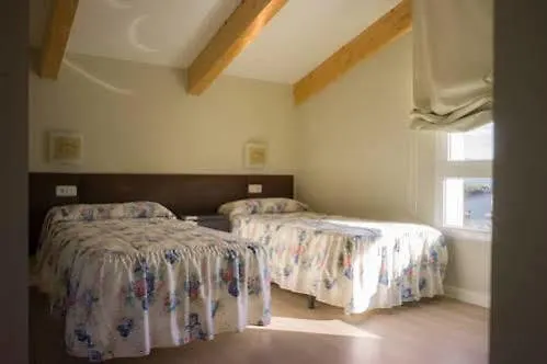 Hotel El Pi De Sant Just - Habitacions I Apartaments