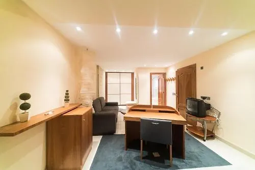 El Pi De Sant Just - Habitacions I Apartaments Espagne